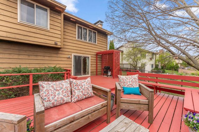 2532 83rd Ave N, Brooklyn Park, MN 55444
