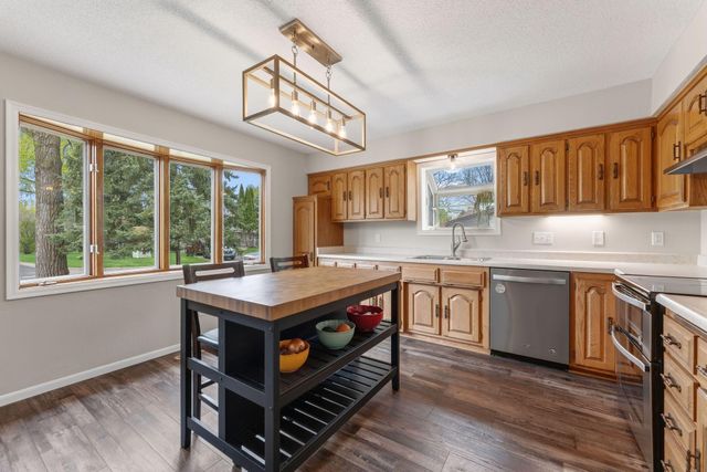 2532 83rd Ave N, Brooklyn Park, MN 55444