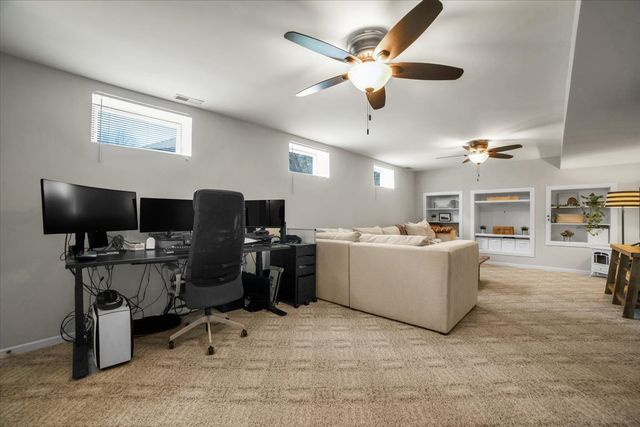 505 Cambridge Lane, Shorewood, IL 60404