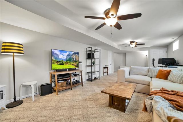 505 Cambridge Lane, Shorewood, IL 60404