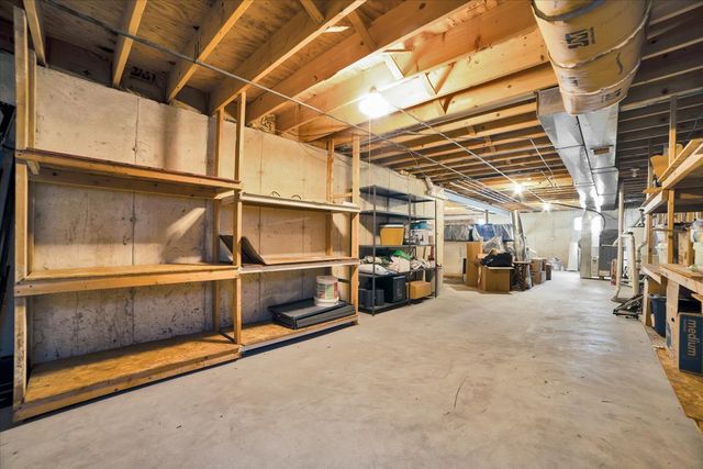 505 Cambridge Lane, Shorewood, IL 60404