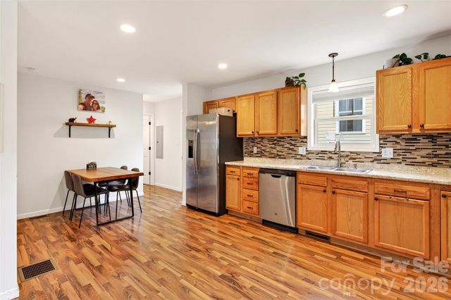 18 Yarrow Meadow Drive, Weaverville, NC 28787