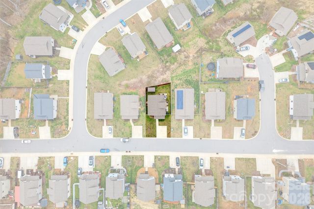 18 Yarrow Meadow Drive, Weaverville, NC 28787