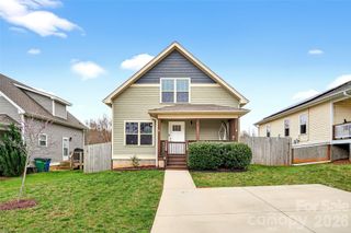 18 Yarrow Meadow Drive, Weaverville, NC 28787