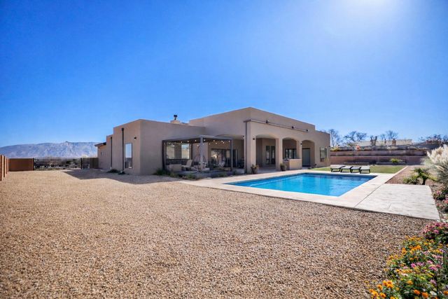 191 Ivan Court NE, Rio Rancho, NM 87124