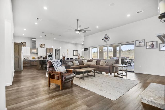 191 Ivan Court NE, Rio Rancho, NM 87124