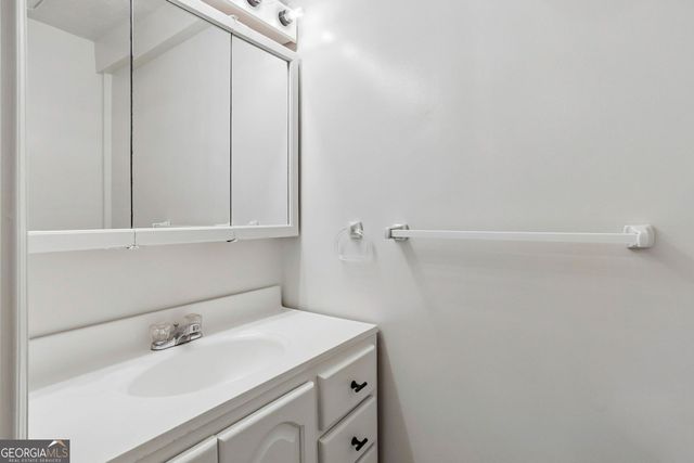 5460 Chanterella Court SW, Lilburn, GA 30047