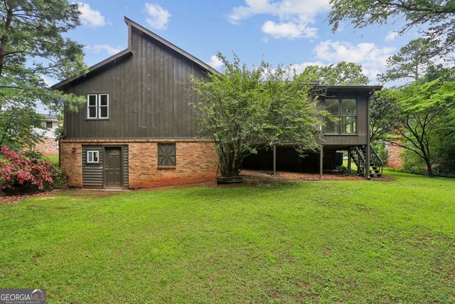 5460 Chanterella Court SW, Lilburn, GA 30047