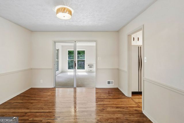 5460 Chanterella Court SW, Lilburn, GA 30047