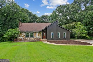5460 Chanterella Court SW, Lilburn, GA 30047