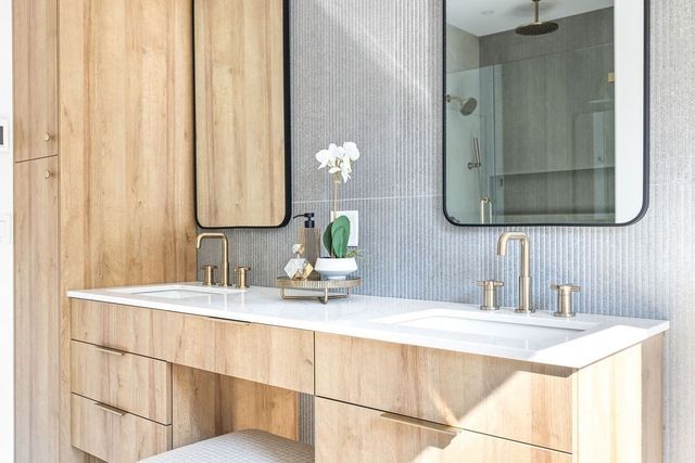 1597 Centre St. Front, Newton, MA 02461