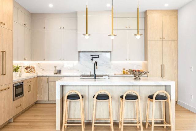 1597 Centre St. Front, Newton, MA 02461