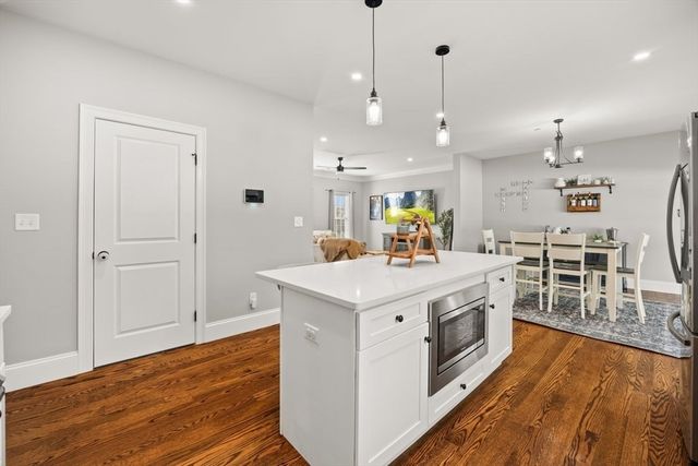 194 Cypress Dr, Brockton, MA 02301