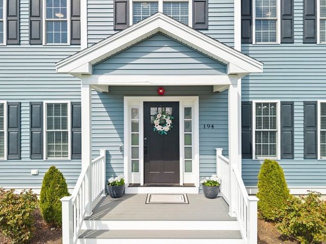 194 Cypress Dr, Brockton, MA 02301