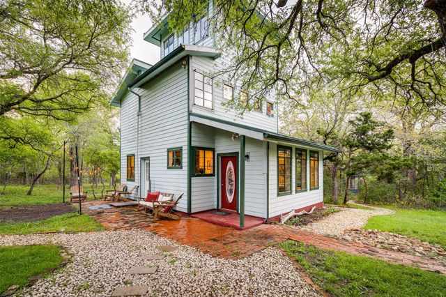 112 Boulder LN, Manor, TX 78653