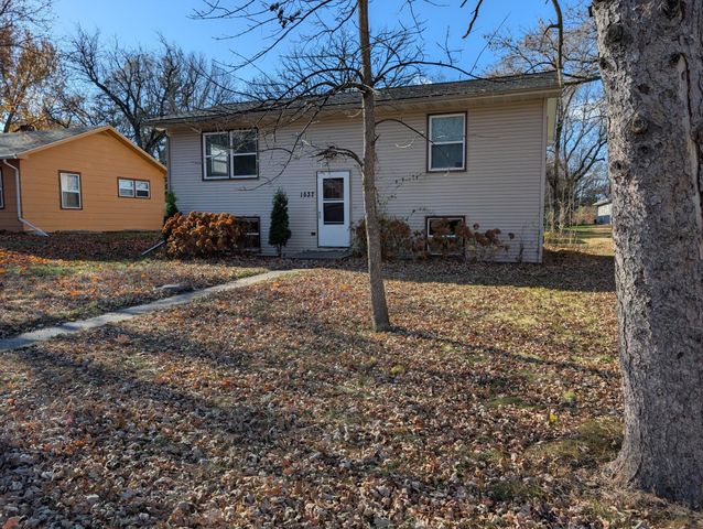 1537 12th Avenue SE, Saint Cloud, MN 56304