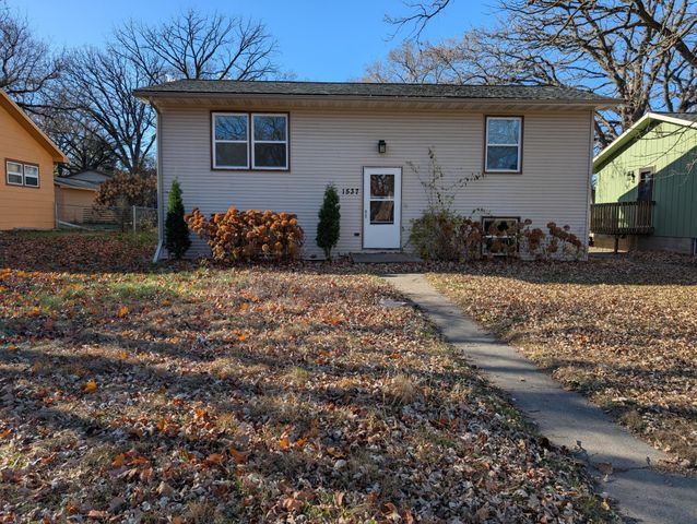 1537 12th Avenue SE, Saint Cloud, MN 56304