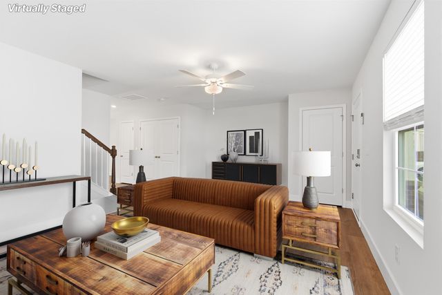 670 Blossom Run, Spartanburg, SC 29307