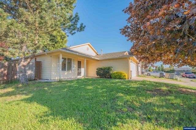 399 Breezy Wy NE, Albany, OR 97322