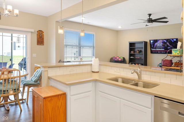 6390 Yuma Court, Whitestown, IN 46075