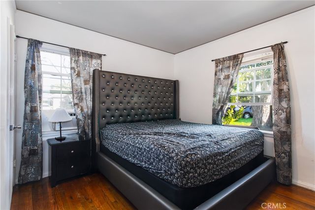 1329 -1331 N Screenland Drive 1329-1331, Burbank, CA 91505