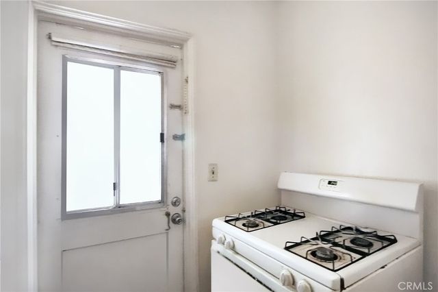 1329 -1331 N Screenland Drive 1329-1331, Burbank, CA 91505