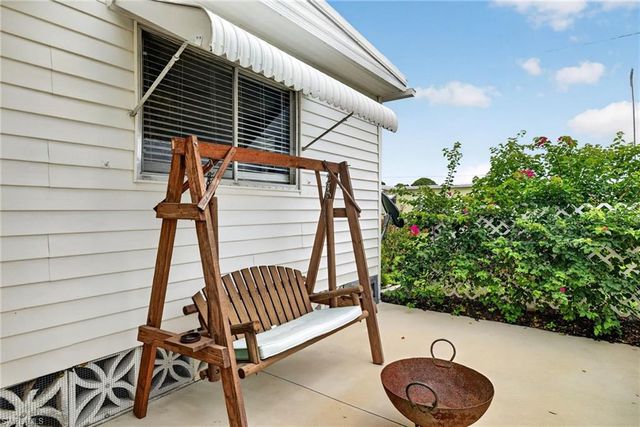 820 Peaceful DR, North Fort Myers, FL 33917