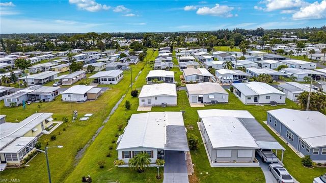 820 Peaceful DR, North Fort Myers, FL 33917