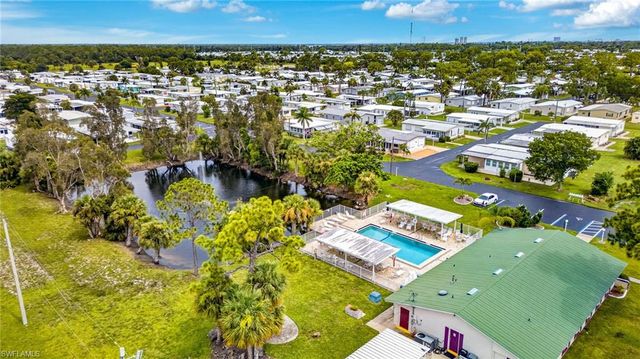 820 Peaceful DR, North Fort Myers, FL 33917