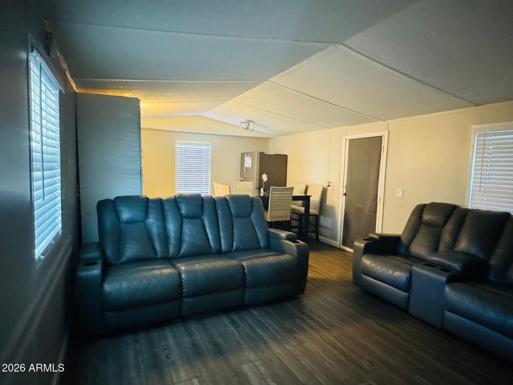8601 N 71ST Avenue 84, Glendale, AZ 85301 — photo 5