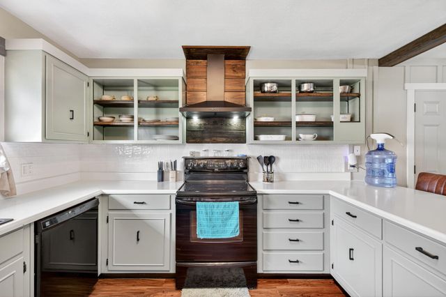 5526 Lakewood Circle, Panama City, FL 32404