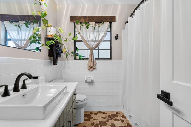 5526 Lakewood Circle, Panama City, FL 32404