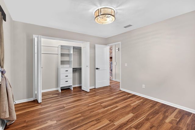 5526 Lakewood Circle, Panama City, FL 32404