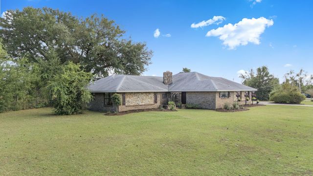 5526 Lakewood Circle, Panama City, FL 32404