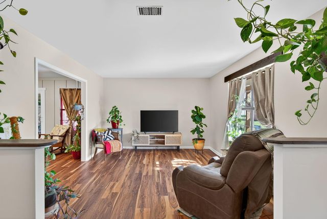 5526 Lakewood Circle, Panama City, FL 32404