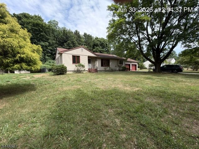 37 Alden Ln, Tinton Falls Boro, NJ 07724