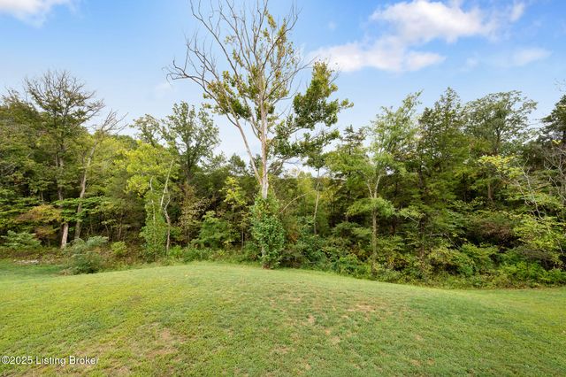 115 Gentle Wind Ct, Mt Washington, KY 40047