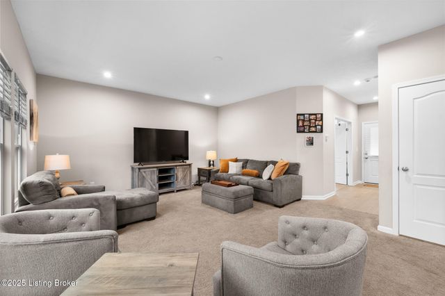 115 Gentle Wind Ct, Mt Washington, KY 40047