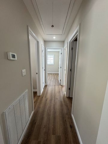 1106 E Railroad St, Waverly, TN 37185