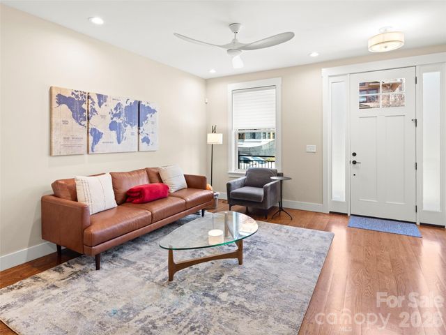 221 Broadway Street, Asheville, NC 28801