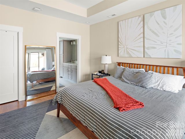 221 Broadway Street, Asheville, NC 28801