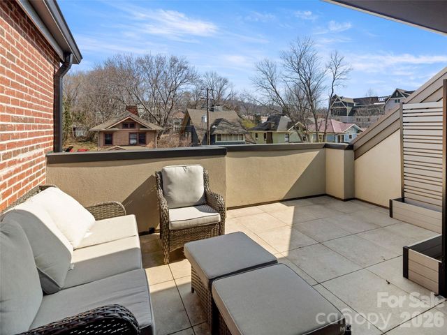 221 Broadway Street, Asheville, NC 28801