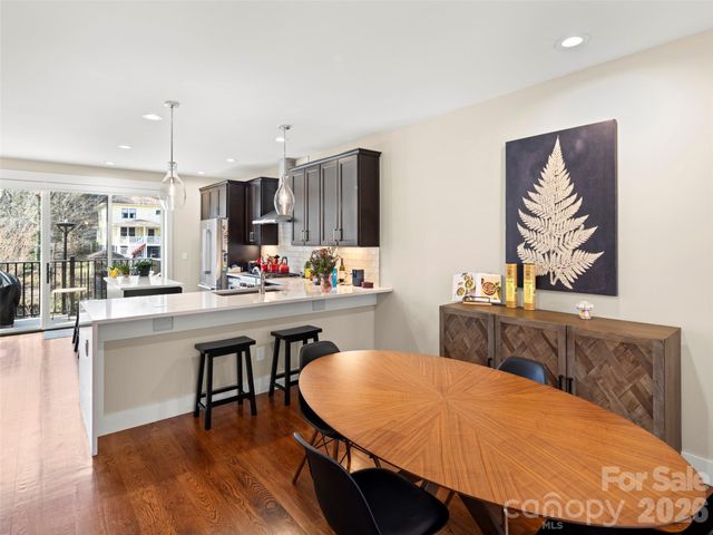 221 Broadway Street, Asheville, NC 28801