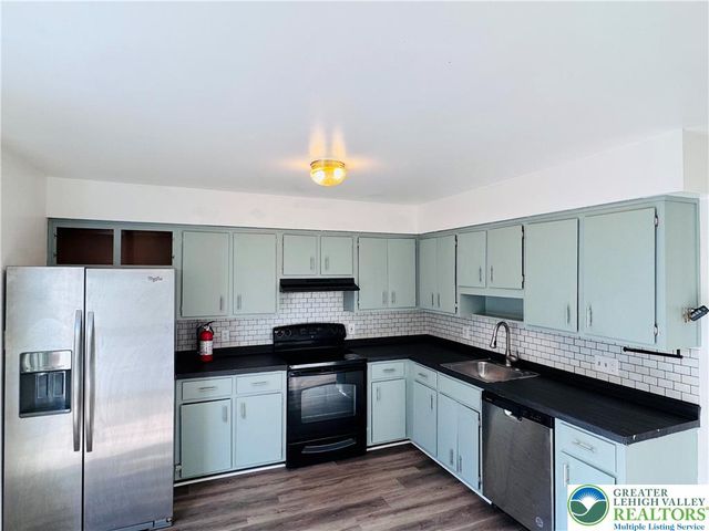 235 Vista Drive, Easton, PA 18042