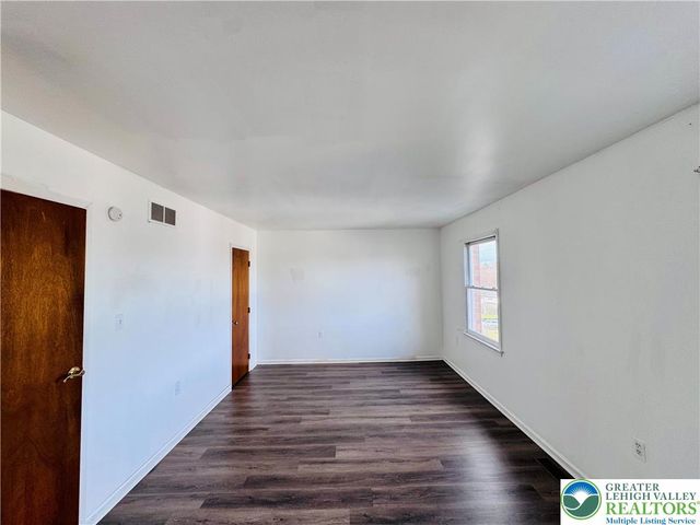 235 Vista Drive, Easton, PA 18042