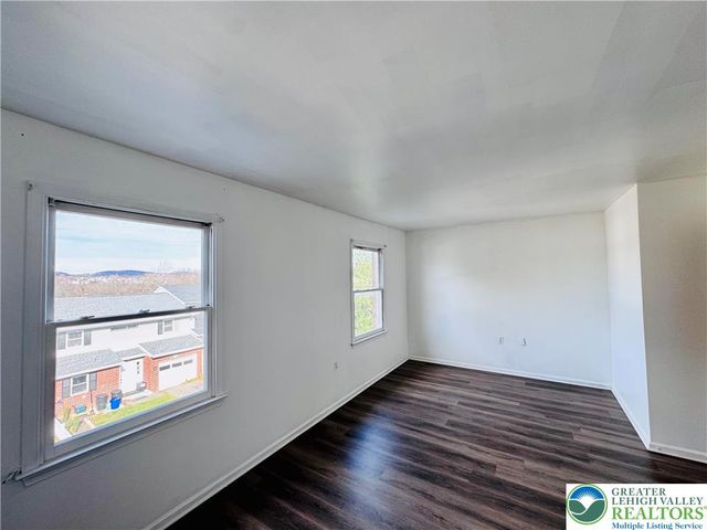 235 Vista Drive, Easton, PA 18042