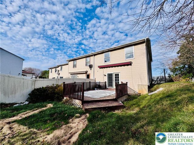 235 Vista Drive, Easton, PA 18042