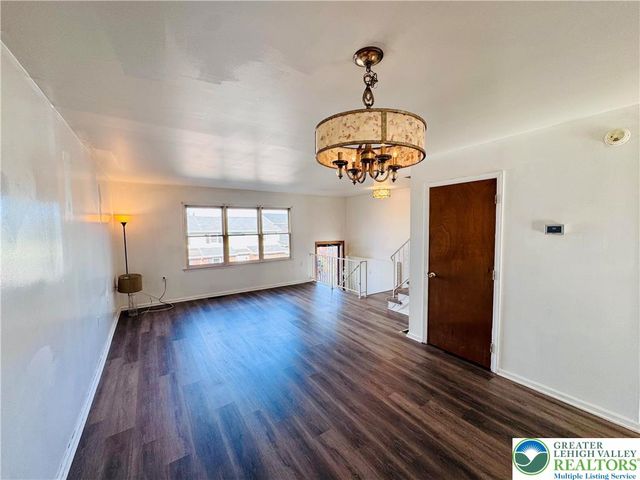 235 Vista Drive, Easton, PA 18042