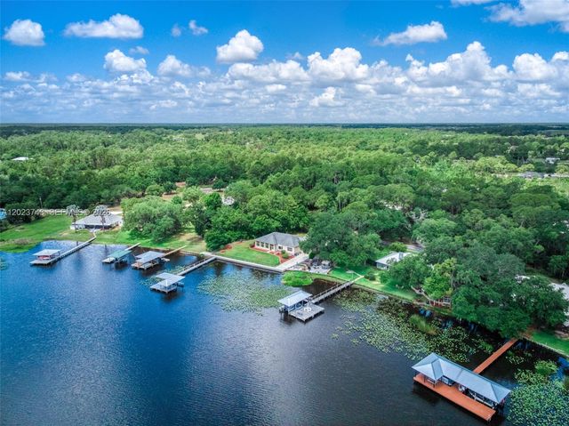 9526 Kingfisher Place, Sebring, FL 33875