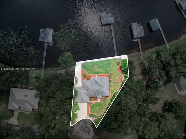 9526 Kingfisher Place, Sebring, FL 33875